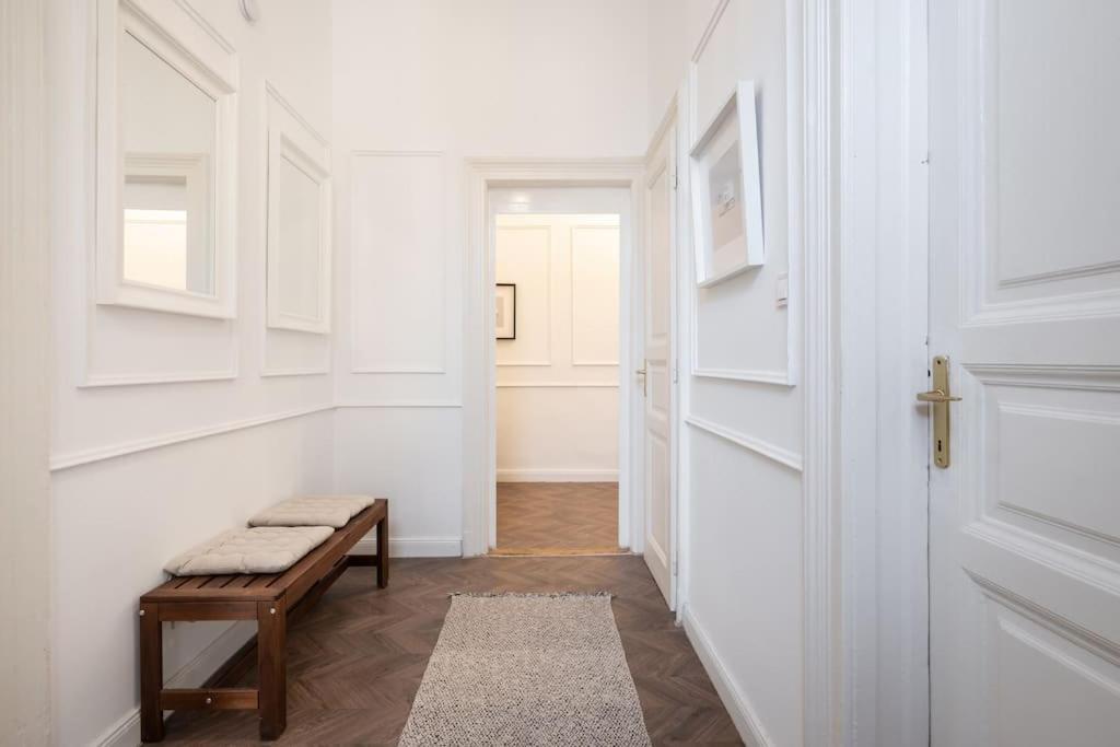 Stylish Apartment In The City Center — Photos 2